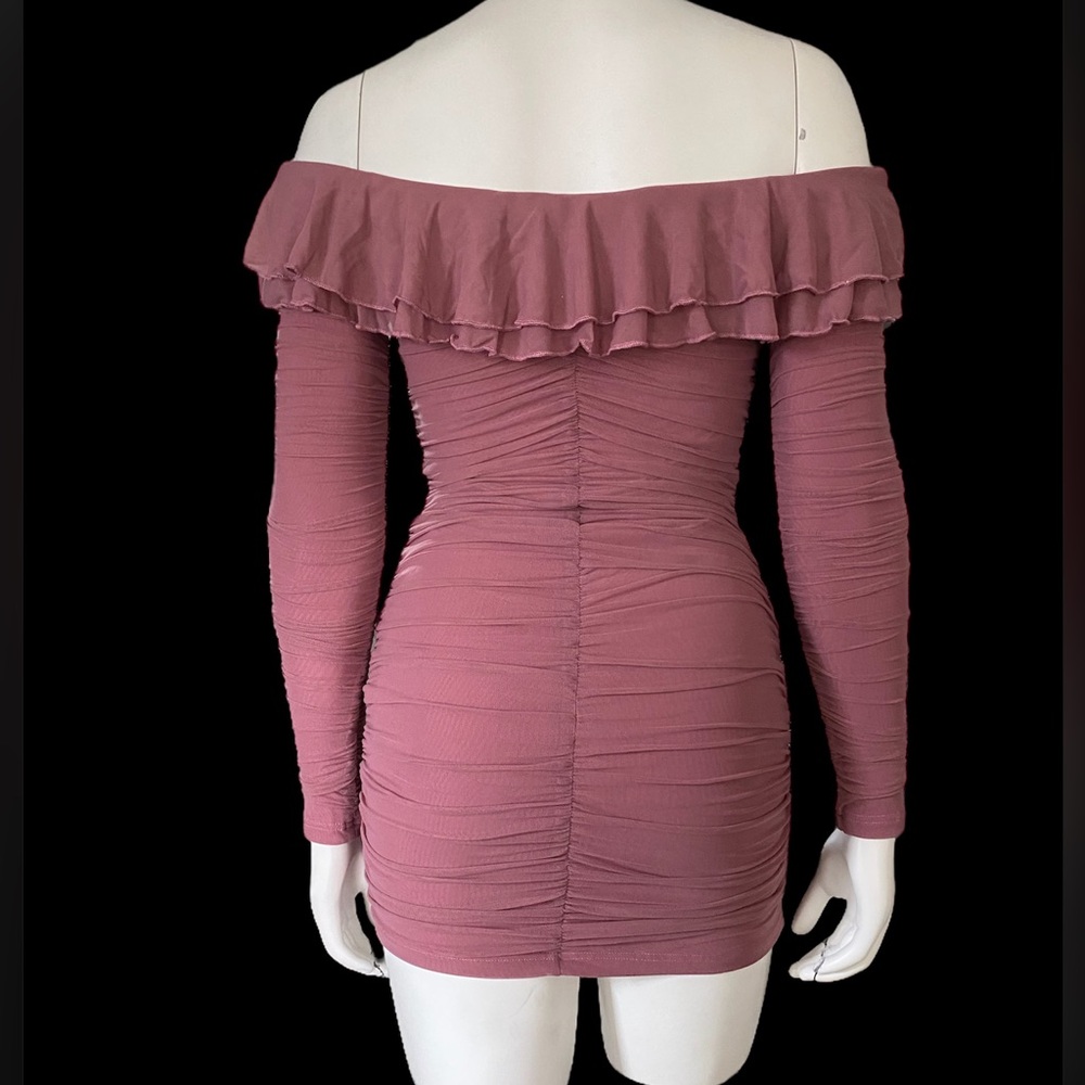 Salty | NWOT’s burgundy ruched layered off the shoulder Y2K bohemian mini dress - Picture 2 of 6